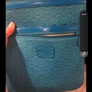 Michael kors crossbody